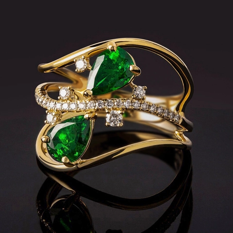 Elegante Anillo De Latón Para Mujer Con Circonita Verde Talla Pera Y Piedras Blancas Diseño Hueco De Doble Capa Ondulada
