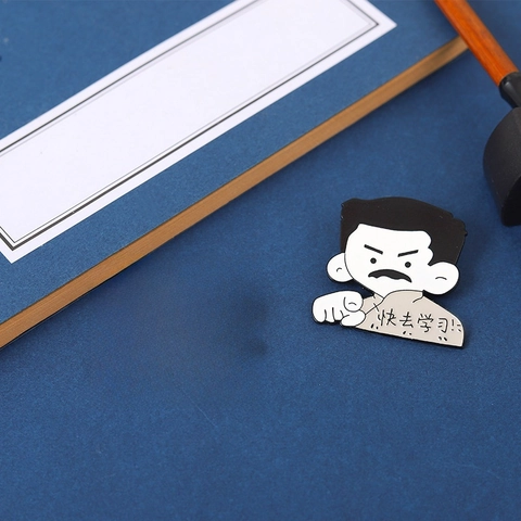Cartoon Lu Xun Famous Quote Enamel Pin Funny Literature Chinese Writer Portrait Alloy Badge For Clothes Bags Jewelry Gift