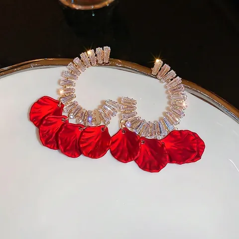 C-Form Hängeohrringe Mit Roten Harzblütenblättern Zirkonia Und Silbernem Ohrstecker Eleganter Vintage-Stil Für Damen