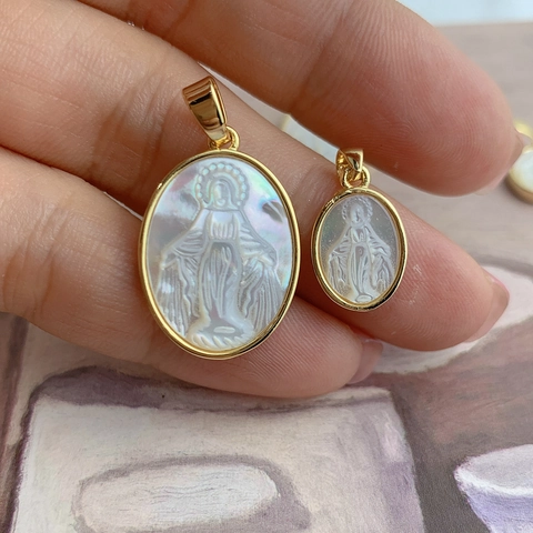 Religious Virgin Mary Pendant Mother Of Artificial Pearl Shell Oval Relief Copper 18K Gold Plated Christian Jewelry For Women