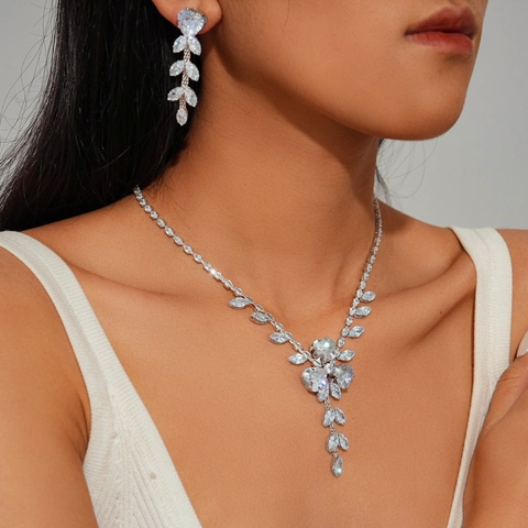 Lusso Foglia Cuore Zircone Collana E Orecchini Gioielli Rame Con Perno In Argento Per Donne Matrimonio Festa Elegante