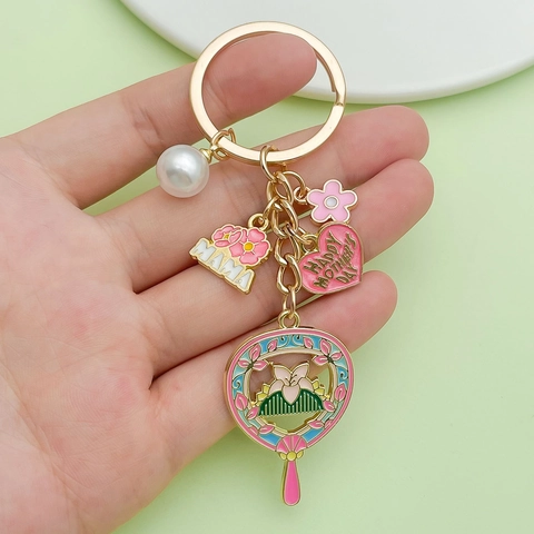Porte-clés en Alliage Émaillé Fête des Mères Pendentif Happy Mother's Day Cœur Papillon Fleur Perle Artificielle Or Charme de Sac Cadeau Pour Maman