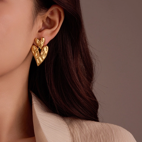 Orecchini Pendenti A Cuore Vintage Acciaio Inossidabile Placcato Oro 18K Gioielli Di Moda Eleganti Per Donna