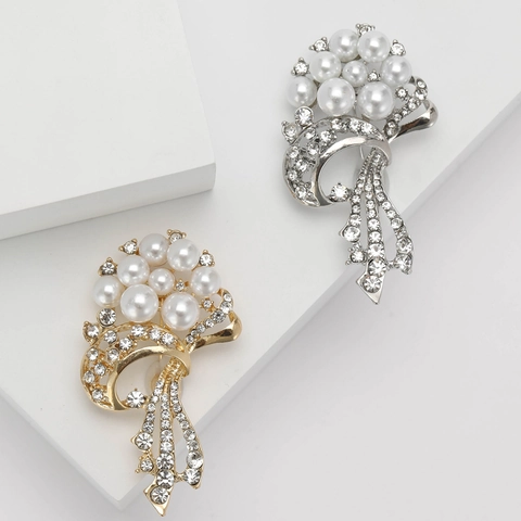 Elegante Broche De Ramo Con Aleación Perlas Artificiales Artificiales Y Diamantes De Imitación Para Mujer Accesorios De Traje Cárdigan