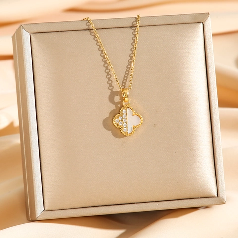 Four Leaf Clover Pendant Necklace Stainless Steel With Zirconia And Mother Of Artificial Pearl Elegant Jewelry Gift For Women