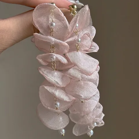 Chiffon Flower Petal Tassel Drop Earrings With Imitation Artificial Pearl And Silver Earring Post Elegant Pink Jewelry For Women