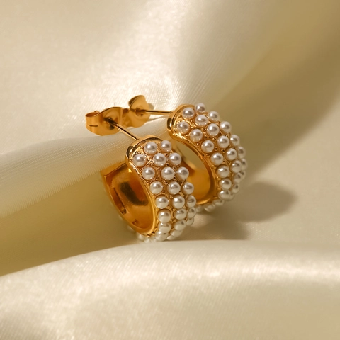Orecchini a C in Acciaio Inossidabile Placcato Oro 18K Retrò Francese Con Tripla Fila di Perle Artificiali Gioielli Donna