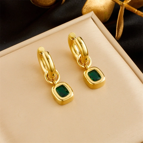 Vintage French Style Titanium Steel Emerald Green Square Rhinestone Drop Earrings For Women Elegant Geometric Hoop Jewelry