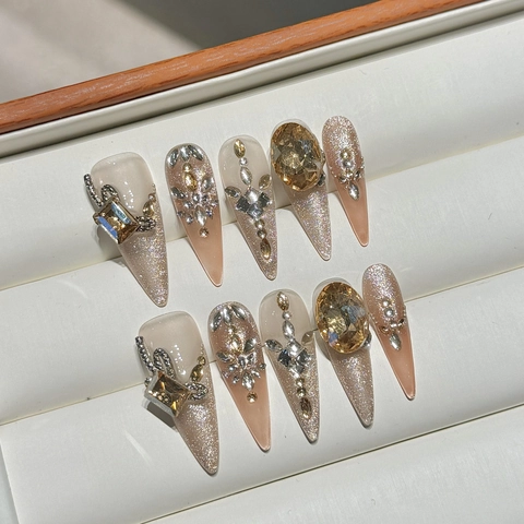 Unghie Finte a Pressione Artigianali Champagne con Strass Stiletto Lungo Lusso Glitter Oro per Donna Decorazione Unghie Quotidiana