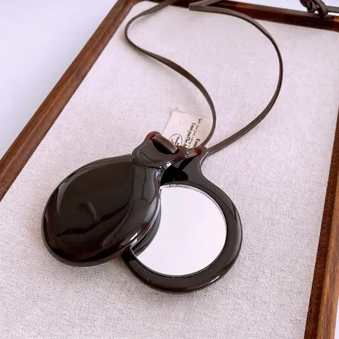 Collana Con Specchio Pieghevole Portatile Pendente In Resina Con Cordino In Pelle Catena Per Maglione Retro Minimalista Per Donne