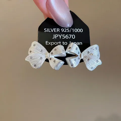 Eleganti Orecchini A Fiocco Trama Metallo Spazzolato Con Perno In Argento Sterling 925 Zircone Intarsiato Gioielli Moda Donna