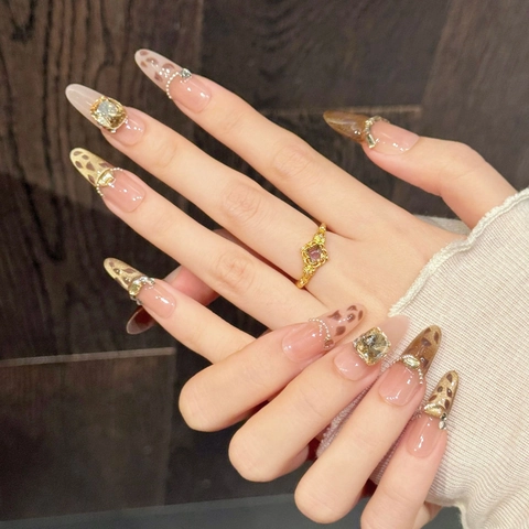 Handmade Mandel Aufpressnägel Leopard Print Straßstein Edelstein Luxus Nude Rosa Glänzend Elegant Für Damen