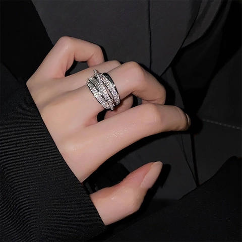 Anello In Rame Con Zircone Multistrato Design Incrociato Regolabile Aperto Lusso Leggero Stile Coreano Per Donne
