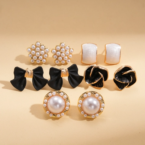 Orecchini A Lobo Vintage Francese Lega Smalto Fiore Rosa Fiocco Imitazione Perla Artificial Con Perno In Argento Elegante Per Donna