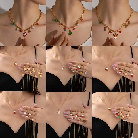Collar Colgante Navidad Acero Inoxidable Esmalte Dibujos Animados Papá Noel Reno Hombre De Jengibre Joyería De Fiesta Mujeres