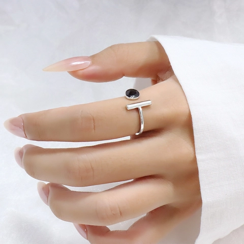 Anello Aperto in Rame Geometrico per Donna Stile Dark Design di Nicchia Smalto a Goccia Tondo Nero Barra Regolabile Gioielli di Moda