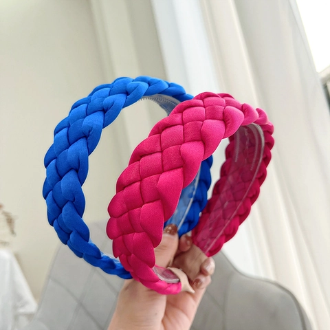 Braided Satin Headband Wide Puffy Fabric Anti Slip Toothed Hair Band Vintage Elegant Styling Accessory Women