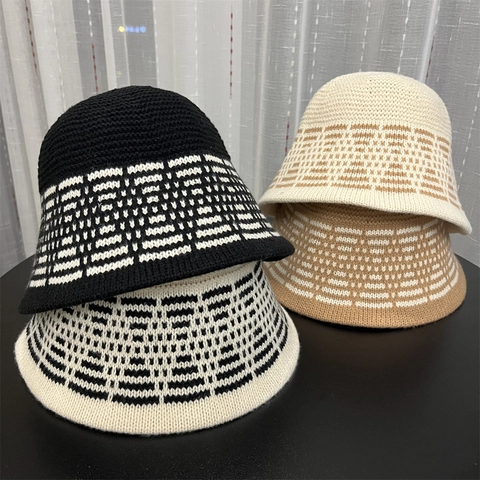 Chapeau Bob Tricoté d'Hiver pour Femmes Jacquard Géométrique à Losanges Chaud Coupe-vent Crochet Chapeau pour Femmes Accessoire Mode