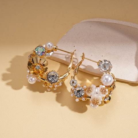 Pendientes De Aro De Flor Aleación Brillantes Perla Artificial Floral Hoja Vintage Dorado Con Poste De Plata Elegante