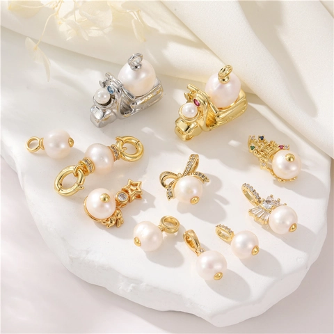 Ciondoli Charms Per La Creazione Di Gioielli Fai Da Te Rame Placcato Oro 14K Perla Artificial Zircone Elegante Novità Scooter Fiocco Corona Design
