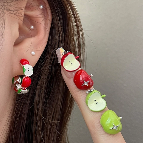 Pendientes Asimétricos De Manzana Aleación Esmalte Forma Fruta Con Poste De Plata Estilo De Bosque Dulce Para Mujeres Niñas