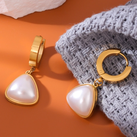 Dreieckige Kunstperle Tropfenohrringe Titanstahl Geometrisch Minimalistisch Creolen Hängen Eleganter Schmuck Für Damen