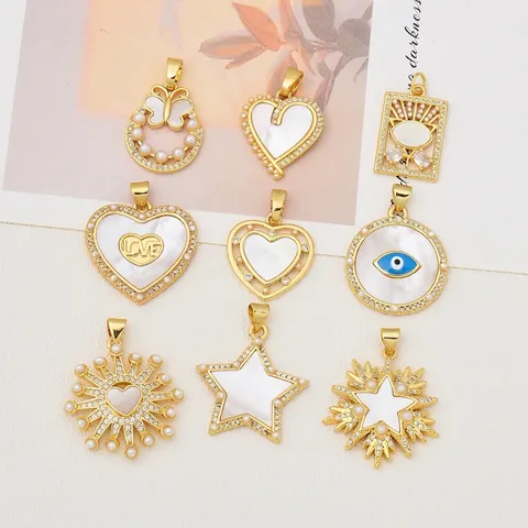 Pendente Cuore Occhio Greco Stella Farfalla Rame Placcato Oro 18K Conchiglia Naturale Perla Artificial Zircone Gioiello Elegante