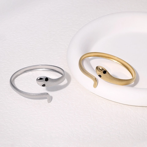 Bracciale A Serpente In Acciaio Inossidabile Placcato Oro 18K Motivo A Squame Goffrato Manicotto Aperto Regolabile Vintage Gothic Lusso