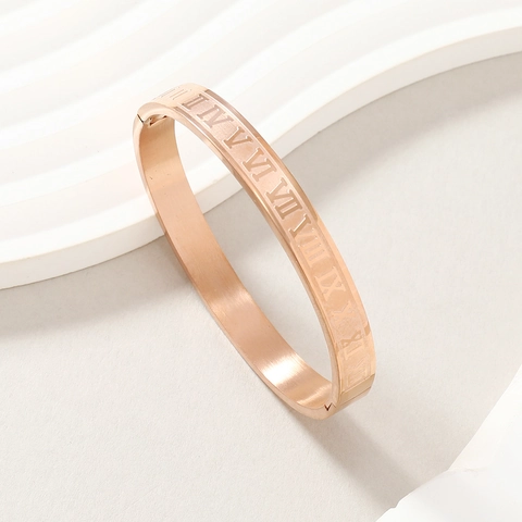 Bracciale Rigido in Acciaio Inossidabile con Numeri Romani Incisi per Donna Semplice Oro Oro Rosa Argento con Fibbia Laterale