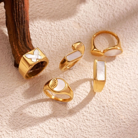 Light Luxury Stainless Steel Ring With Mother Of Pearl Inlay 18K Gold Plated Irregular Geometric Butterfly Finger Ring For Women Gift