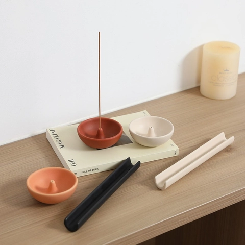 Keramik Räucherstäbchenhalter Matt Nordisch Minimalistisch Welle Schalenform Home Aromatherapie Meditation Zen Büro Dekor