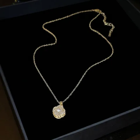 Elegante Klavertje Vier Hanger Ketting Goud Verguld Titanium Staal Met Zirkonia Inlay Sieraden Voor Dames