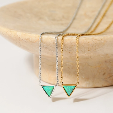 Collana Con Pendente A Triangolo In Opale Verde Acciaio Inossidabile Gioielli Di Moda Minimalisti Geometrici Da Donna