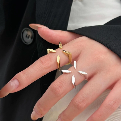 925 Sterling Silver Ring Geometric Crisscross Spiky Design Open Adjustable Finger Jewelry Elegant Modern For Women