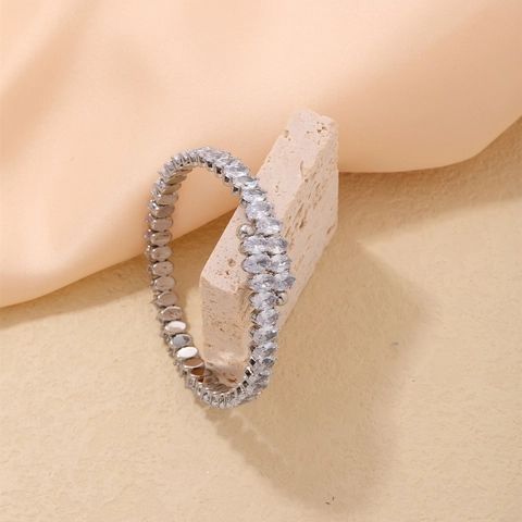 Modieuze Koperen Bangle Voor Dames Met Ovale Zirkonia Open Bypass Ontwerp Luxe Sieraden Accessoire