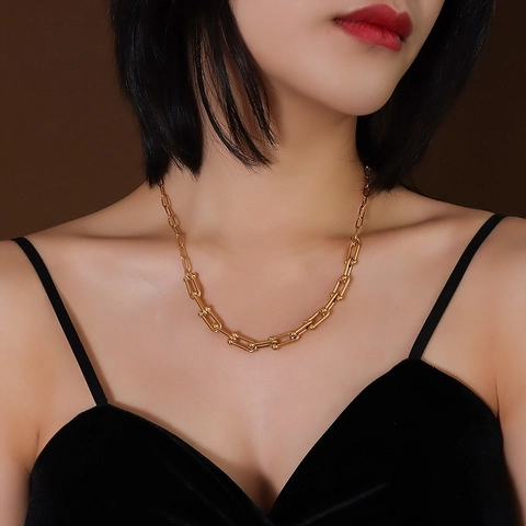 Gioielli Con Fibbia A Ferro Di Cavallo A Maglie A U Acciaio Al Titanio Placcato Oro 18K Collana E Bracciale Per Donna Stile Industriale Moderno