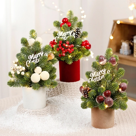 Mini Albero Di Natale Artificiale Decorazione Da Tavolo Con Luci LED Pigne Bacche Insegna Merry Christmas Scrivania Festivo