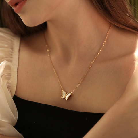 Elegante Vlinder Parelmoer Titanium Staal Hanger Ketting 18K Verguld Luxe Fijne Sieraden Voor Vrouwen