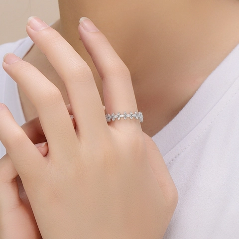 Bague Fleur en Argent Sterling 925 de Luxe Design Original Élégante Bague Doigt Marquise Incrustée pour Femme Bijoux de Fête