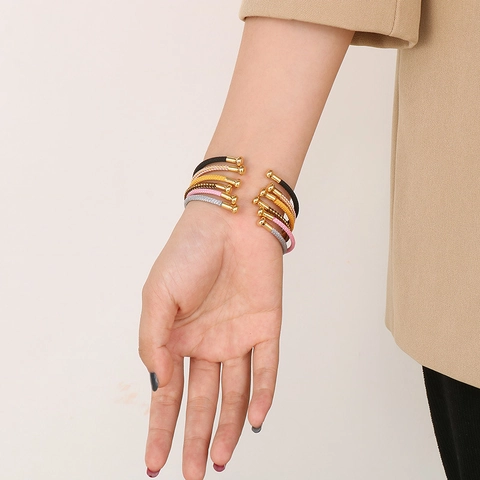 Bracelet Jonc Tressé Minimaliste Avec Extrémités En Acier Inoxydable Bijou En Corde Tissée Ajustable Pour Femmes