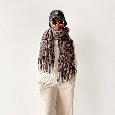 Fashion Leopard Print Scarf Women Winter Warm Cashmere Feel Polyester Large Shawl With Tassels Soft Neck Wrap Accessories