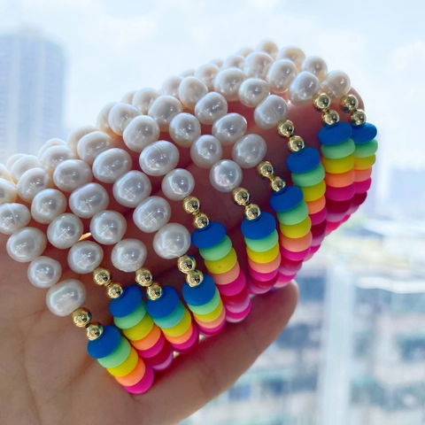 Handgefertigtes Regenbogen Polymer Ton Heishi Perlen Und Süßwasserperlen Armband Verstellbar Sommer Boho Schmuck Damen