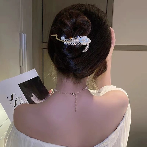 Elegante Veer Haarclip Legering Strass Kunstparel Goud Twist Clip Vrouwen Haarstyling Accessoires Hoofd
