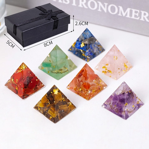 Natürliche Kristall Orgon Pyramide Harz Heilung Energieturm Mit Bruchstein Goldfolie Chakra Meditation Ornament Für Haus Auto Deko Geschenk