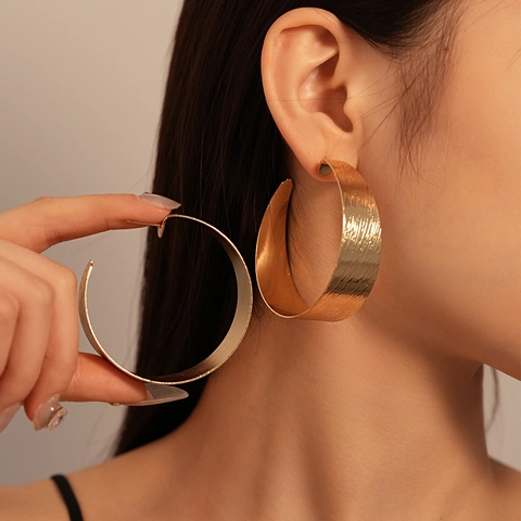 Exaggerated Wide Hoop Earrings Geometric Brushed Metallic Texture Fashion Vintage Jewelry For Women With Silver Earring Post