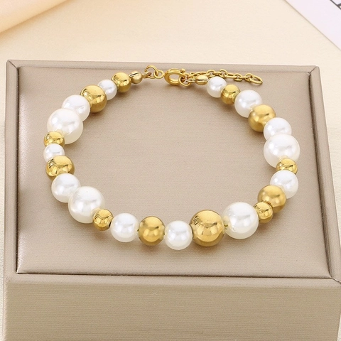 Bracciale Di Perline Elegante Con Künstliche Perle Di Conchiglia Bianche E Perline In Acciaio Inossidabile Lucidato Catena Regolabile Da Donna