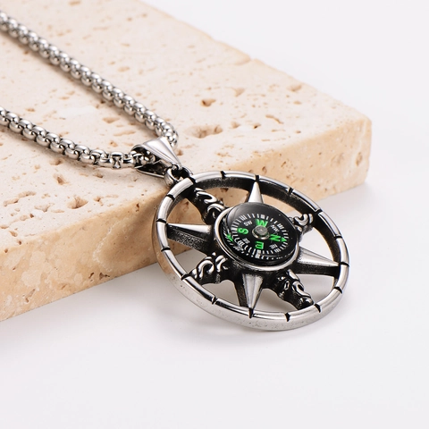 Vintage Compass Pendant Necklace Stainless Steel Star Nautical Retro Outdoor Survival Jewelry For Men Women Accessory