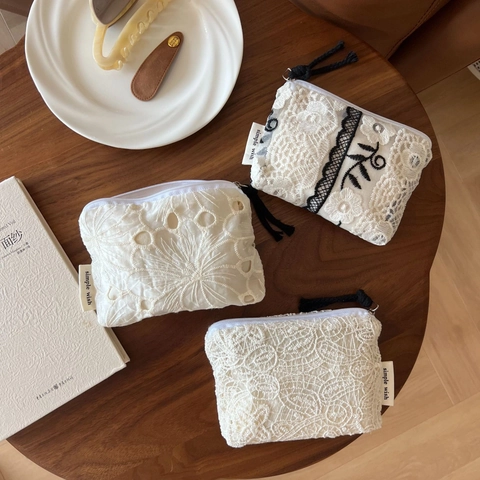 Vintage French Lace Embroidery Mini Coin Purse Zipper Storage Bag For Lipsticks Sanitary Napkins Floral Pattern Pouch