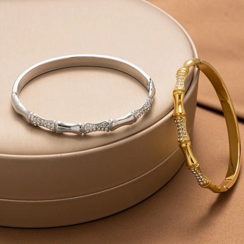 Bracciale A Vite Bambù Acciaio Inossidabile Micro Pavé Zircone Elegante Placcato Oro Gioielli Di Moda Per Donne