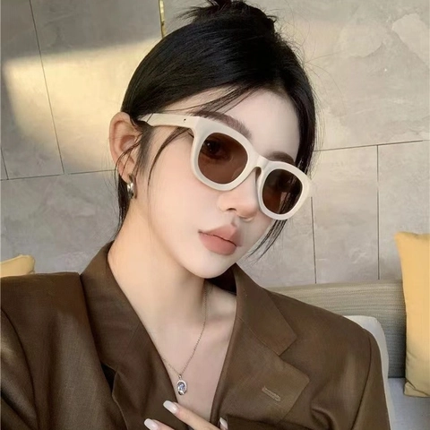 Gafas De Sol Cuadradas Vintage Mujeres Montura PC Protección UV400 Moda Retro Viaje Aire Libre Tonos Extragrandes